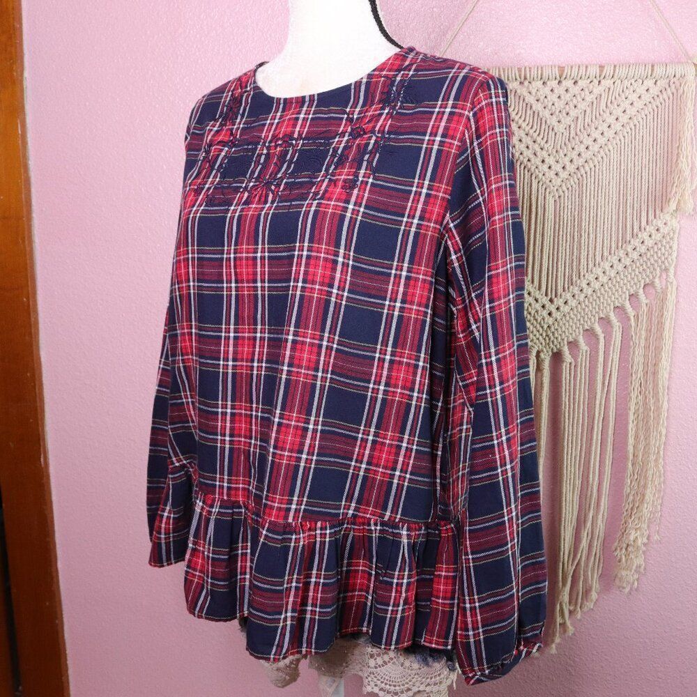 Beach Lunch Lounge | Tartan Plaid‎ Ruffle Top Large